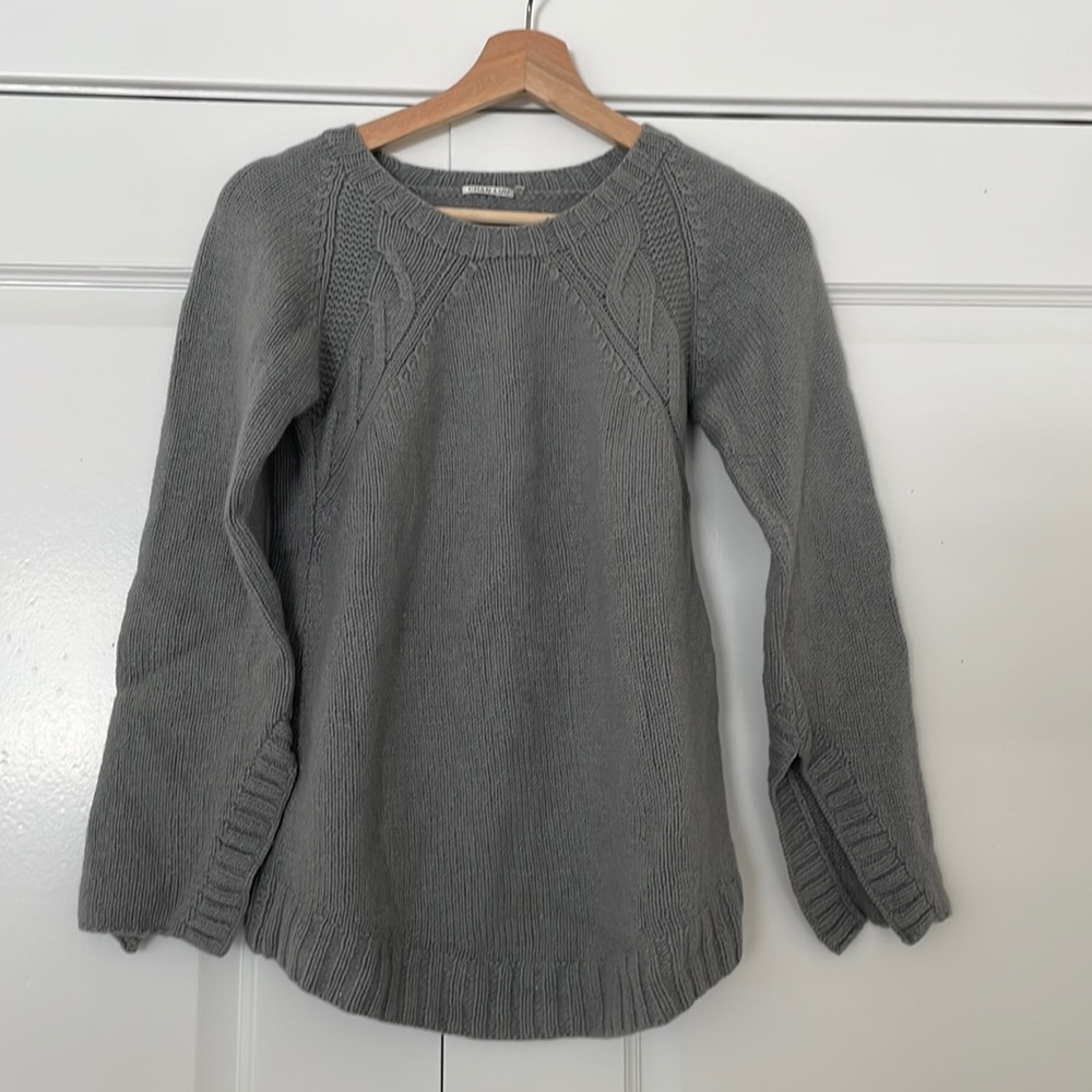 Chan Luu 100% Cashmere grey sweater.